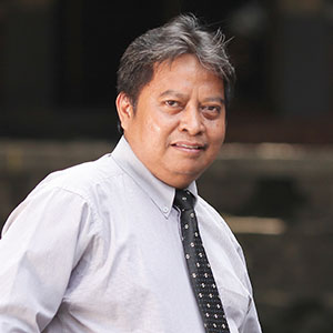 UNS Economist on the Restrictions on Community Activities