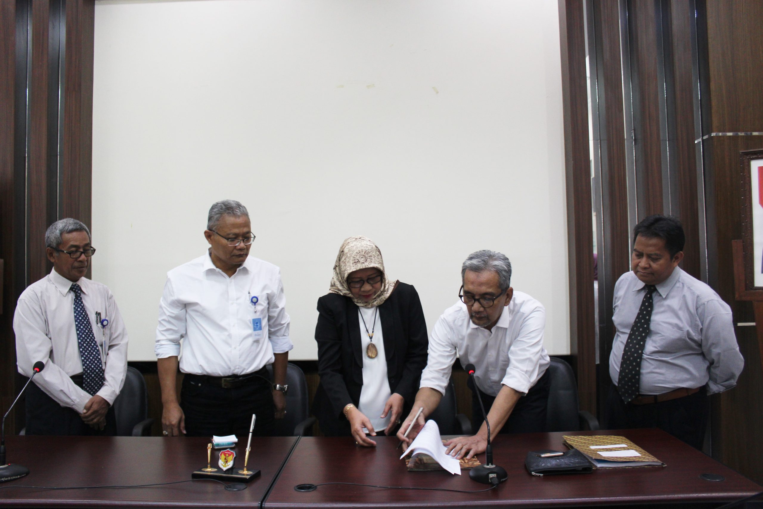 FEB UNS Held a Deanery Official Position Hand-Over