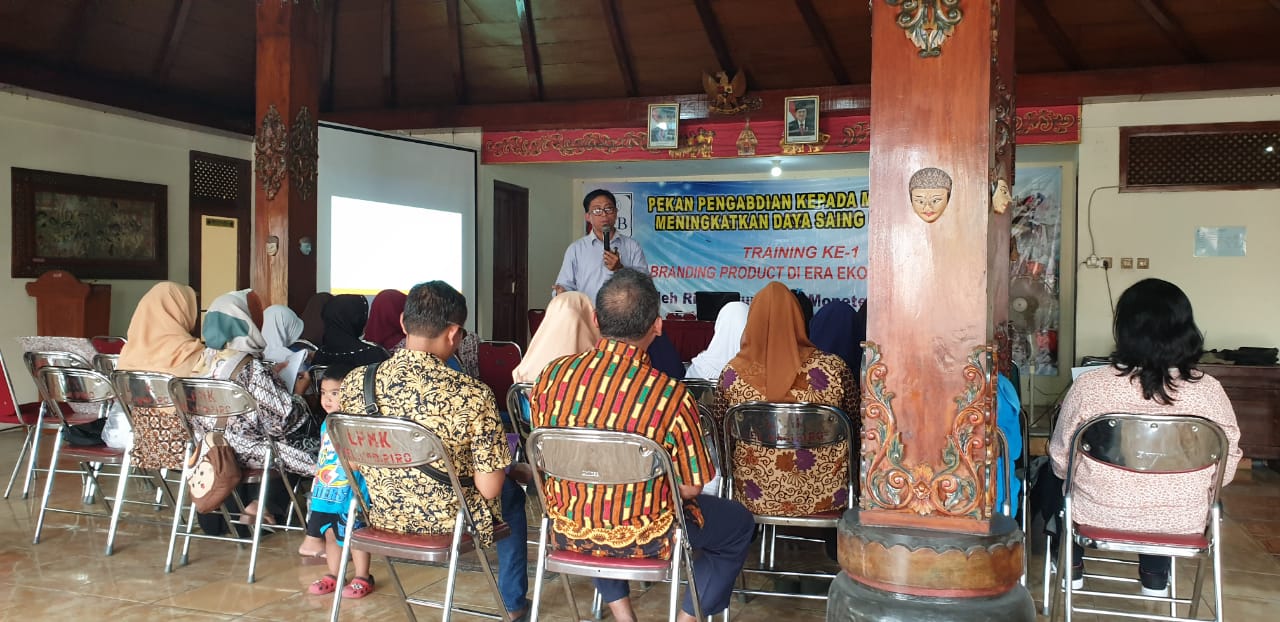 25 UMKM Banjarsari Ikuti Training Branding Product