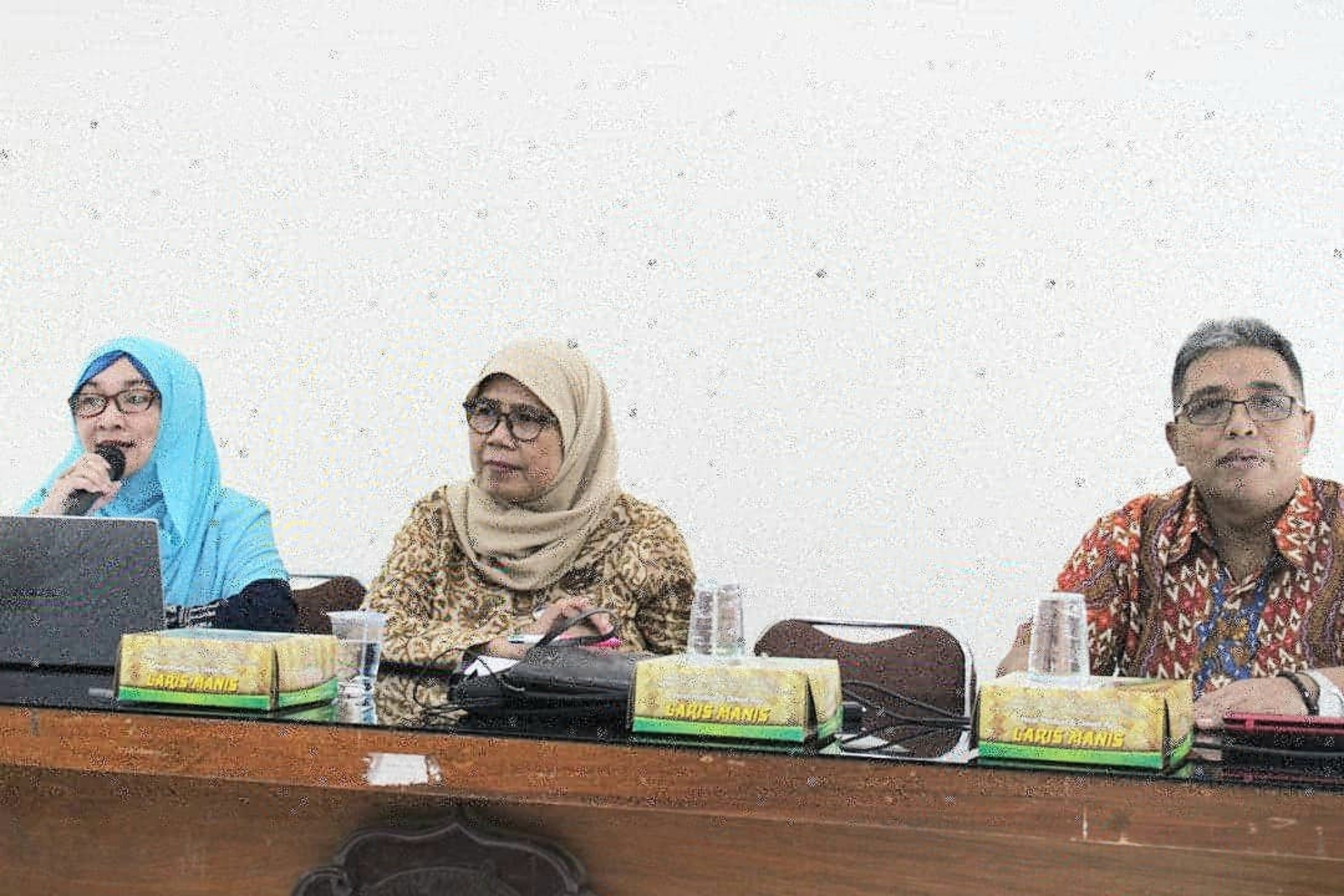 Wujudkan Sinergi Positif , FEB Gelar Sarasehan Akhir Tahun