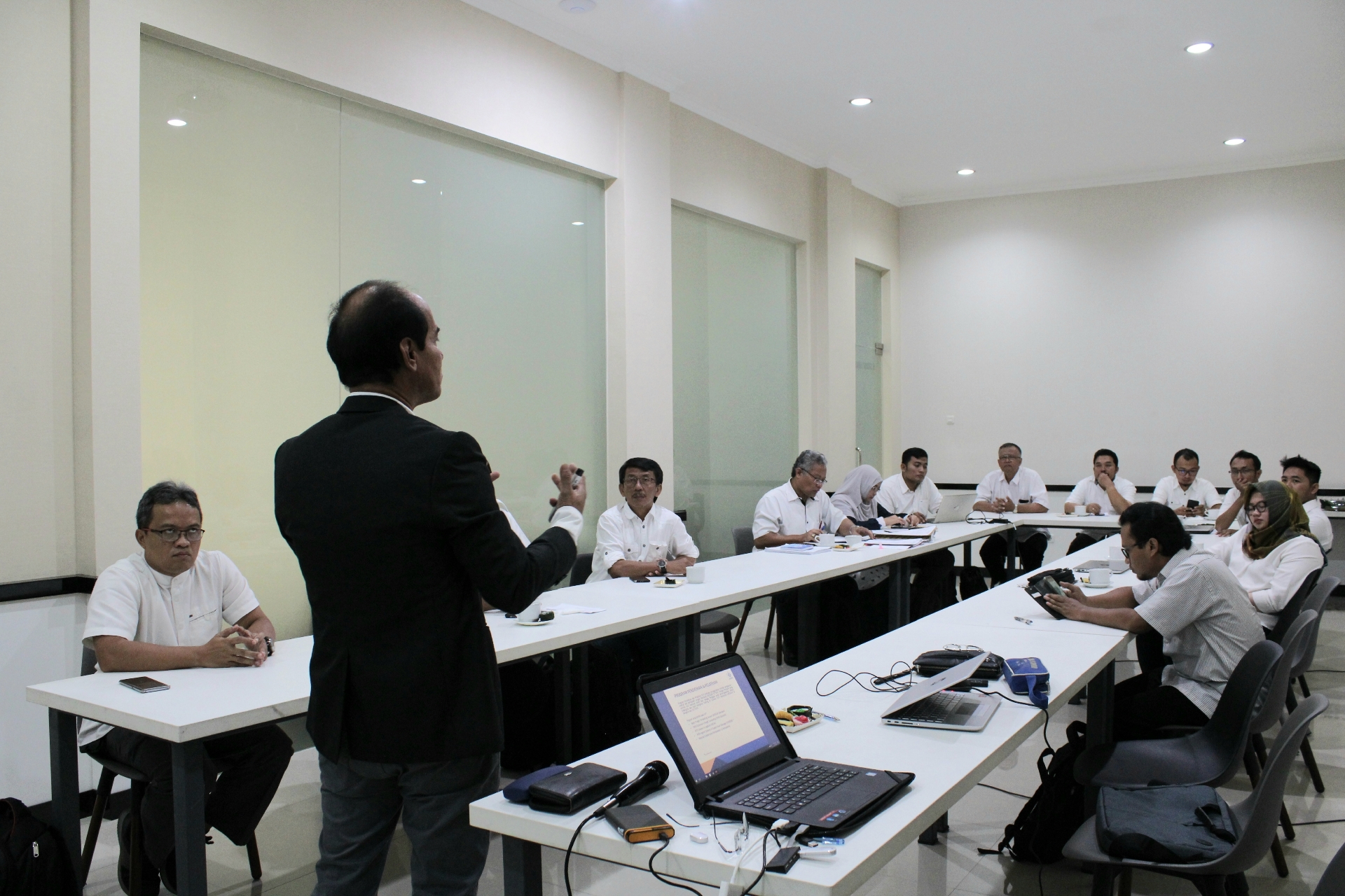 FEB UNS Faculty Members Join the In-House Training in Export, Import, Logistics and Freight Forwarder