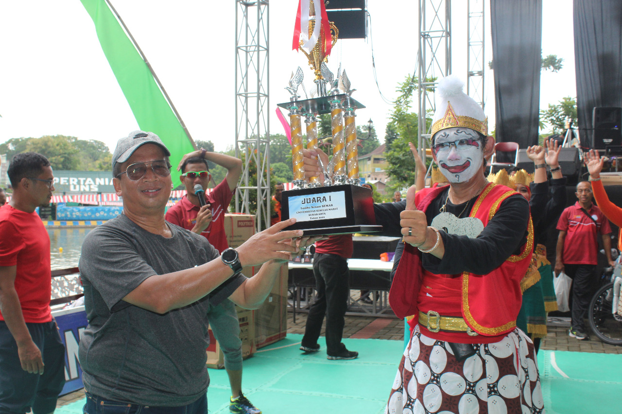 Tampil Amazing, Tim Senam FEB Raih Juara Senam Semar