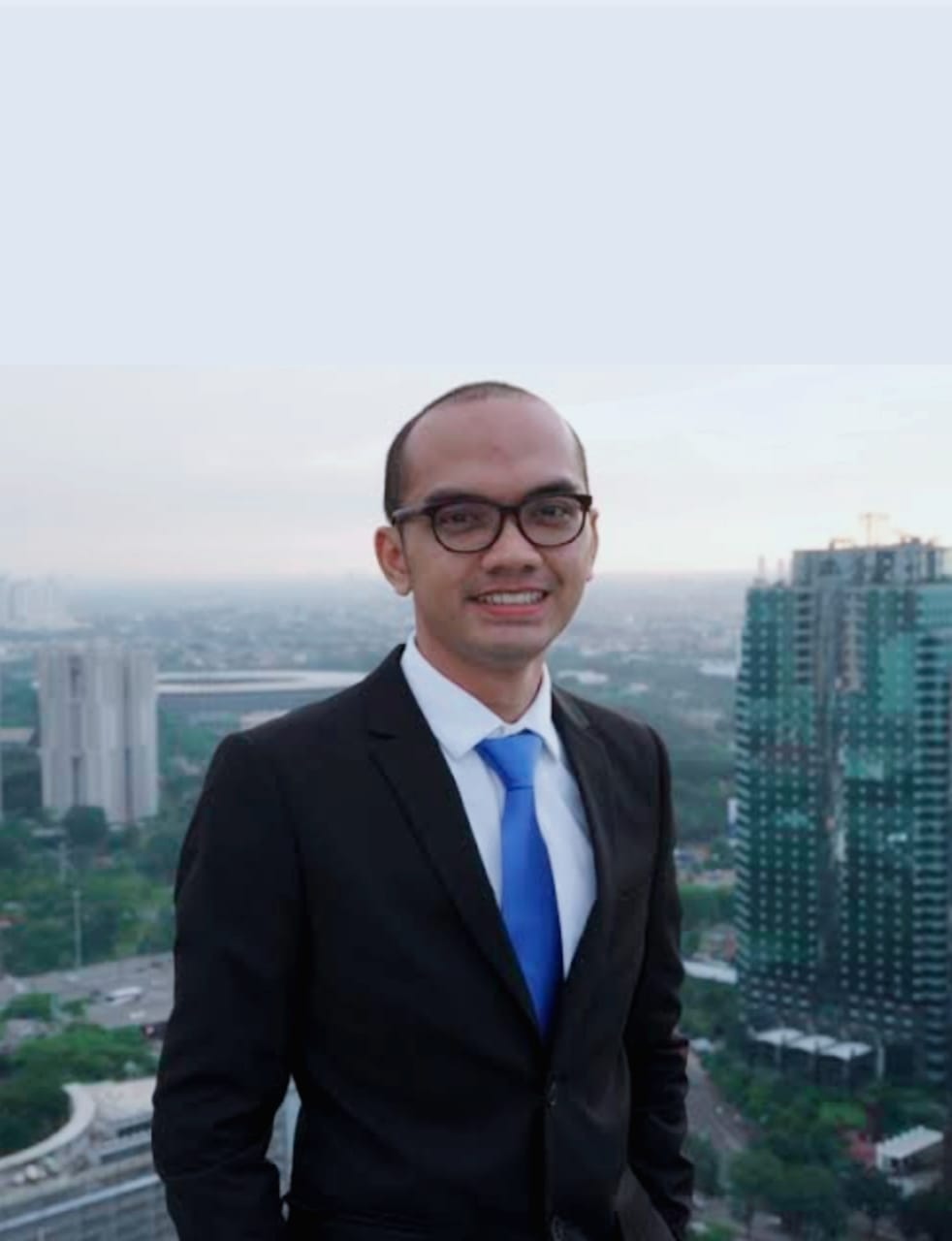 Ariyo, Alumni FEB UNS Ajak Mahasiswa Berkarir sebagai Peneliti
