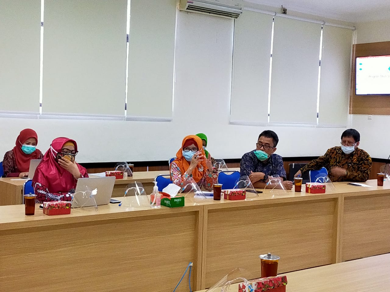 FEB UNS Terima Kunjungan Pimpinan STIESIA