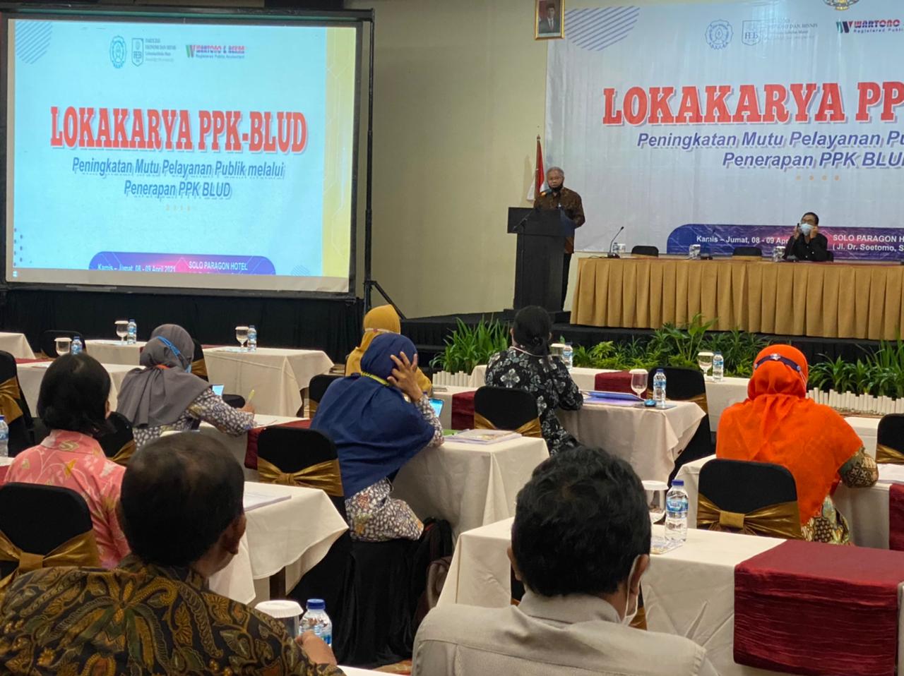 FEB UNS Gelar Lokakarya Peningkatan Mutu Pelayanan Publik melalui PPK-BLUD