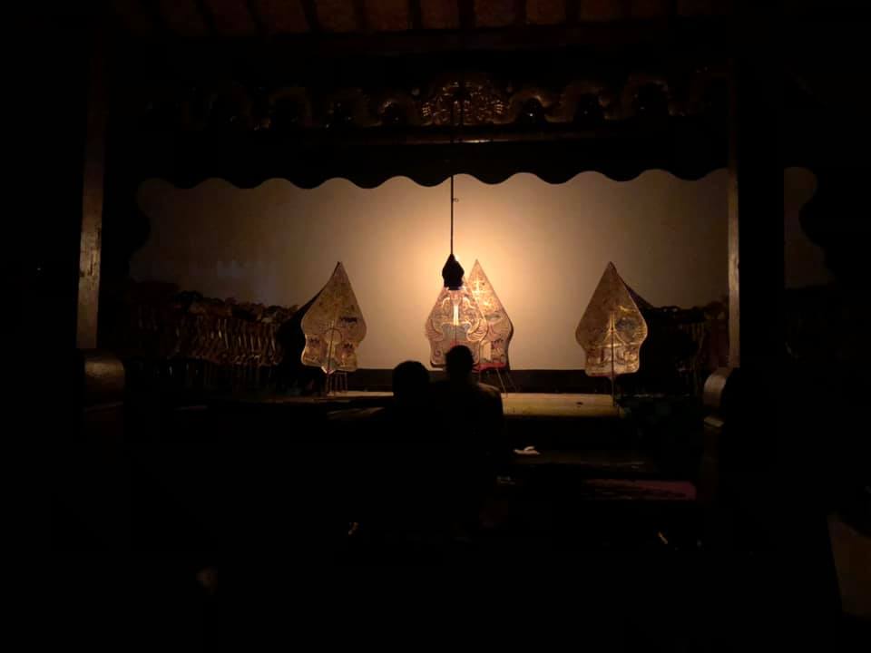 Peringati Hari Wayang Nasional, FEB UNS Adakan Bedah Wayang dan Pagelaran Wayang Klasik