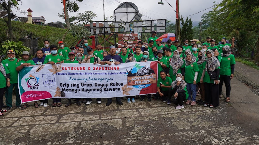 Tingkatkan Kebersamaan, FEB UNS adakan Outbond dan Sarasehan