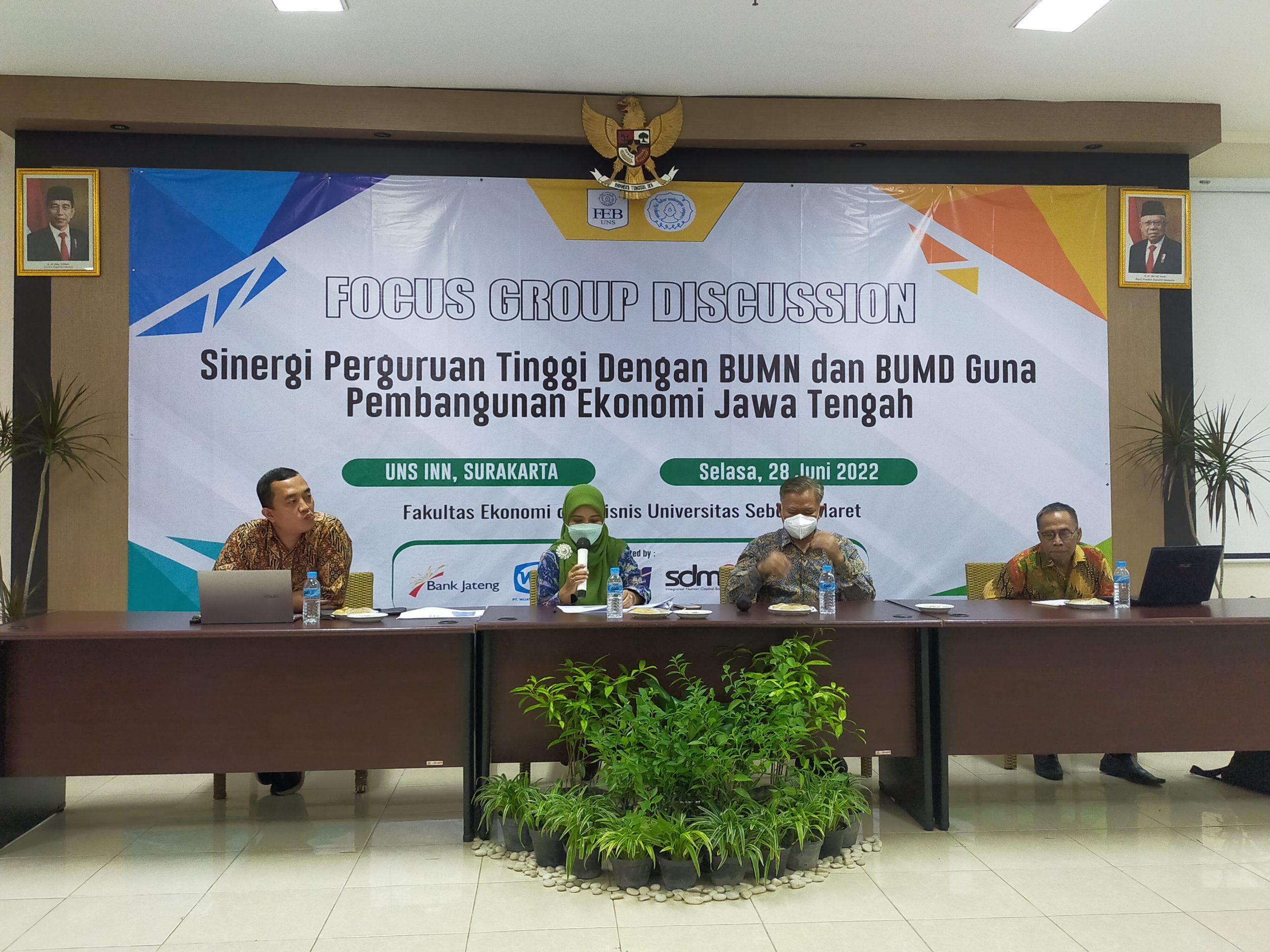 Dosen UNS Bahas Sinergi Perguruan Tinggi, Pemerintah dan Dunia Industri
