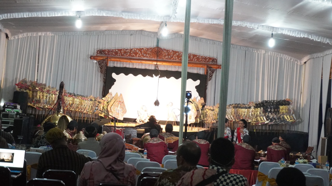 Beragam Pertunjukan Daerah Meriahkan Pergelaran Budaya di FEB
