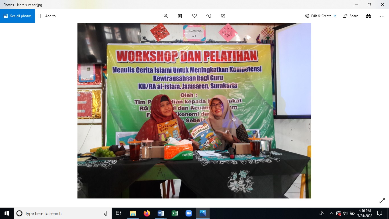 Riset Grup FEB UNS Latih Guru, Menulis Cerita Islami