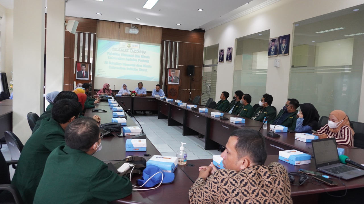 FEB UNS Menerima Kunjungan Magister Ekonomi Universitas Andalas