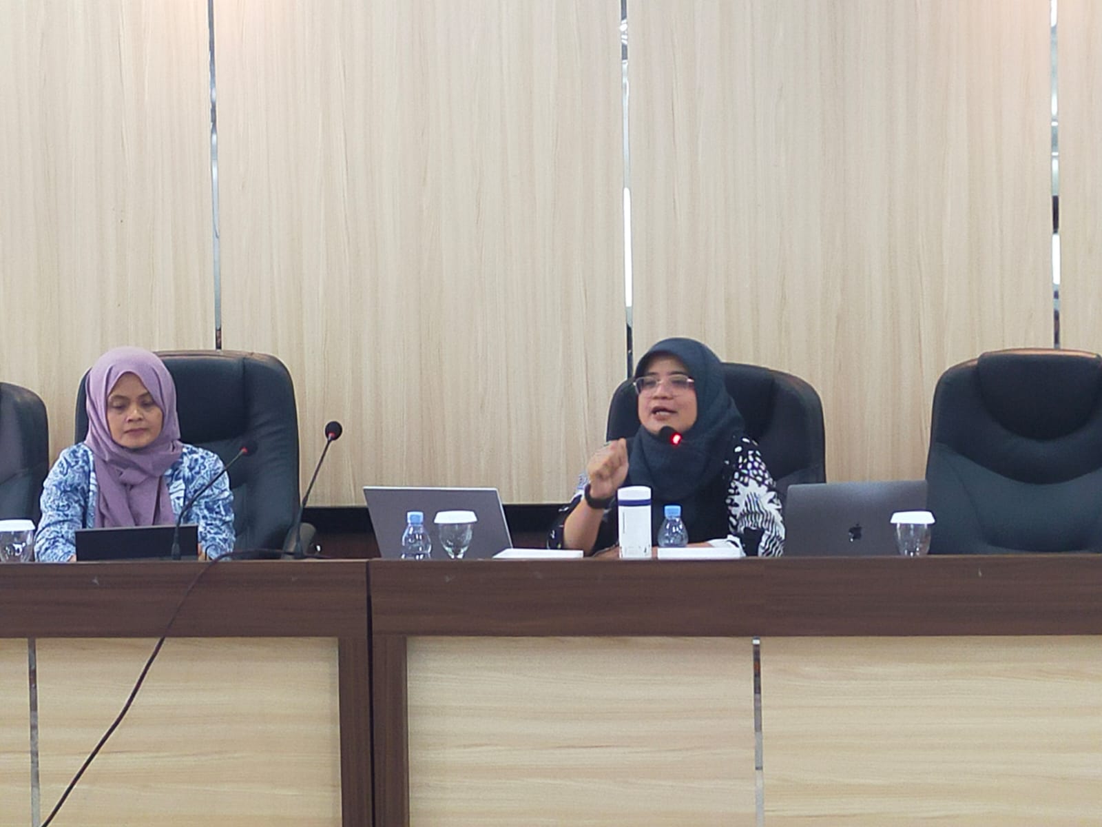 Seminar PDIE Bahas Peluang Topik Disertasi di Bidang Knowledge, Innovation dan Entrepreneurship