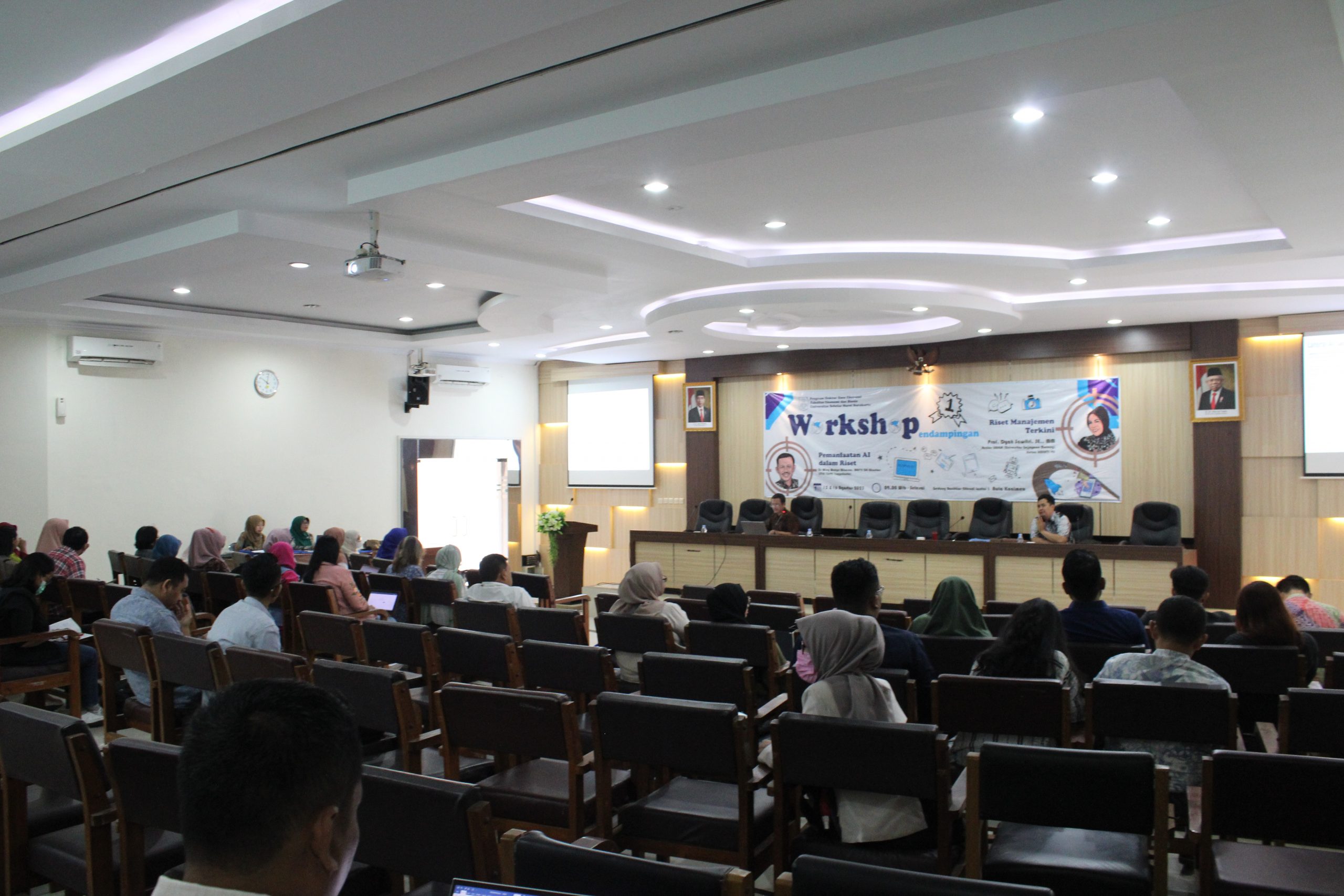 PDIE FEB UNS Dorong Mahasiswa Lulus Tepat Waktu, Adakan Workshop Pendampingan