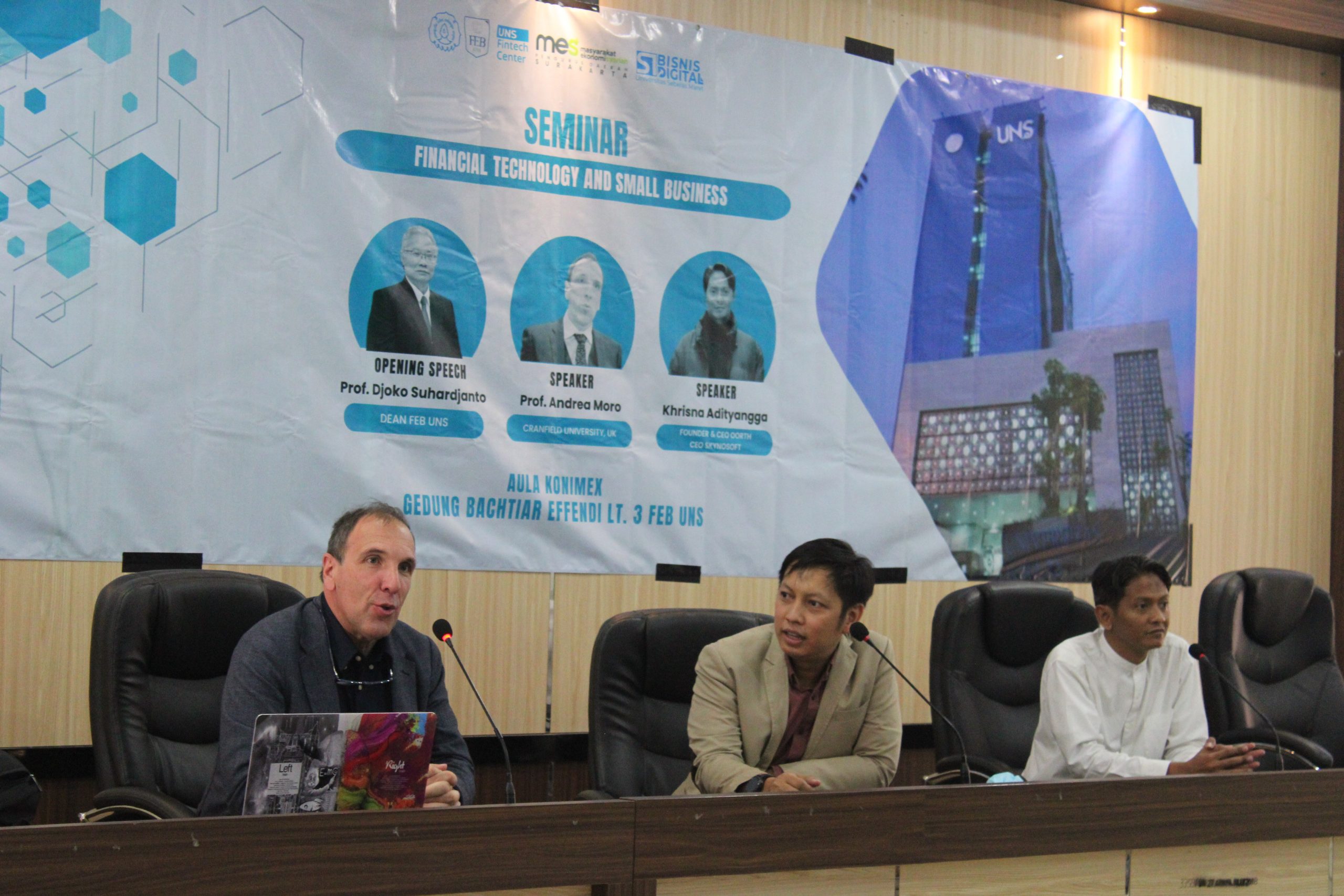 Seminar FEB UNS Bahas Financial Technology and Small Business