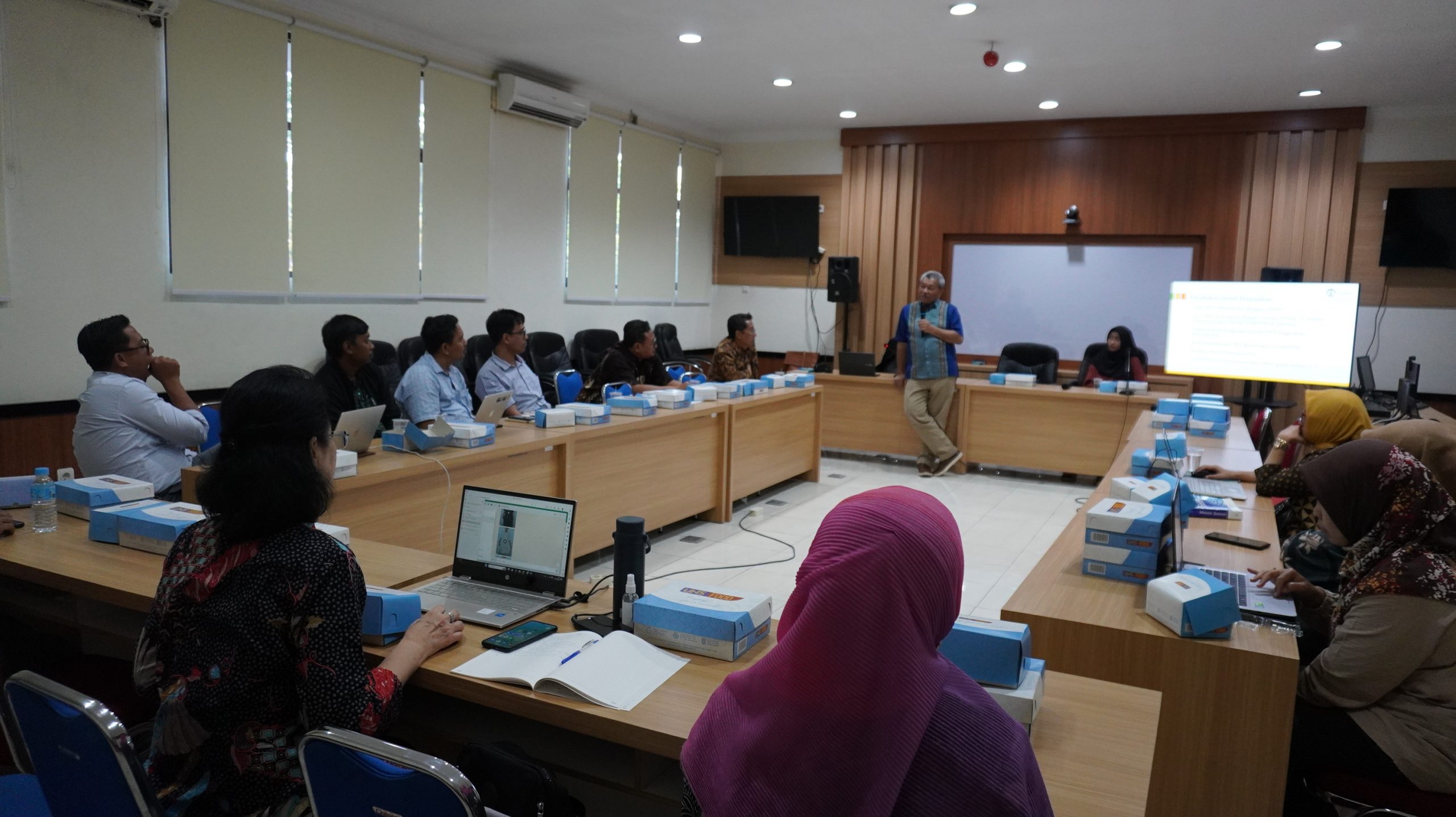 FEB Gelar FGD Pengembangan Badan Pengelola Usaha Fakultas