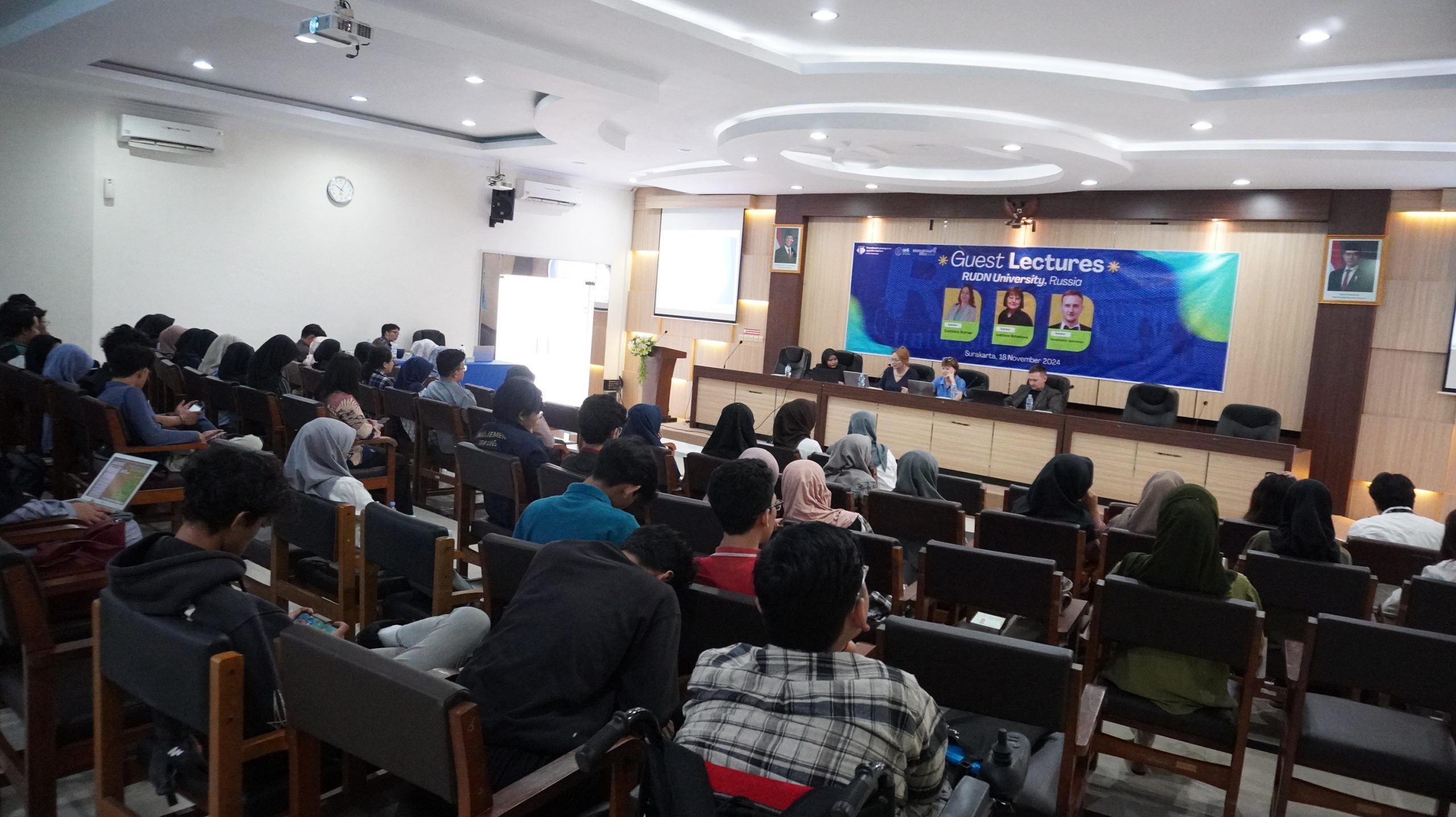 Guest Lecture Hadirkan Tiga Pembicara RUDN University Russia