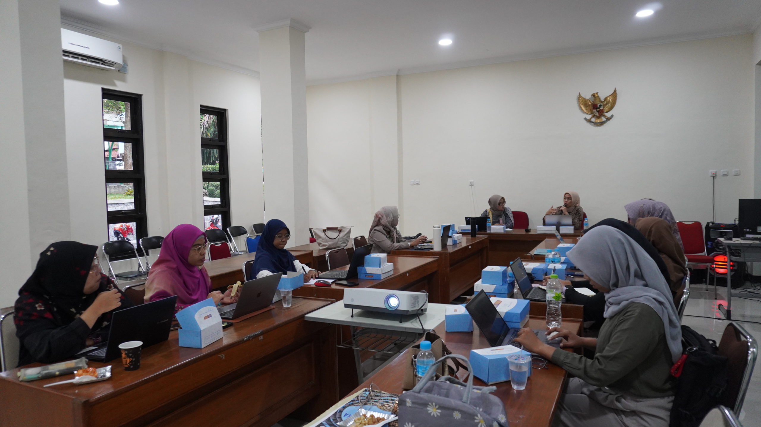 Working Paper Forum P4M FEB UNS Bahas Peran Voucher dalam Pola Konsumsi Makanan Remaja