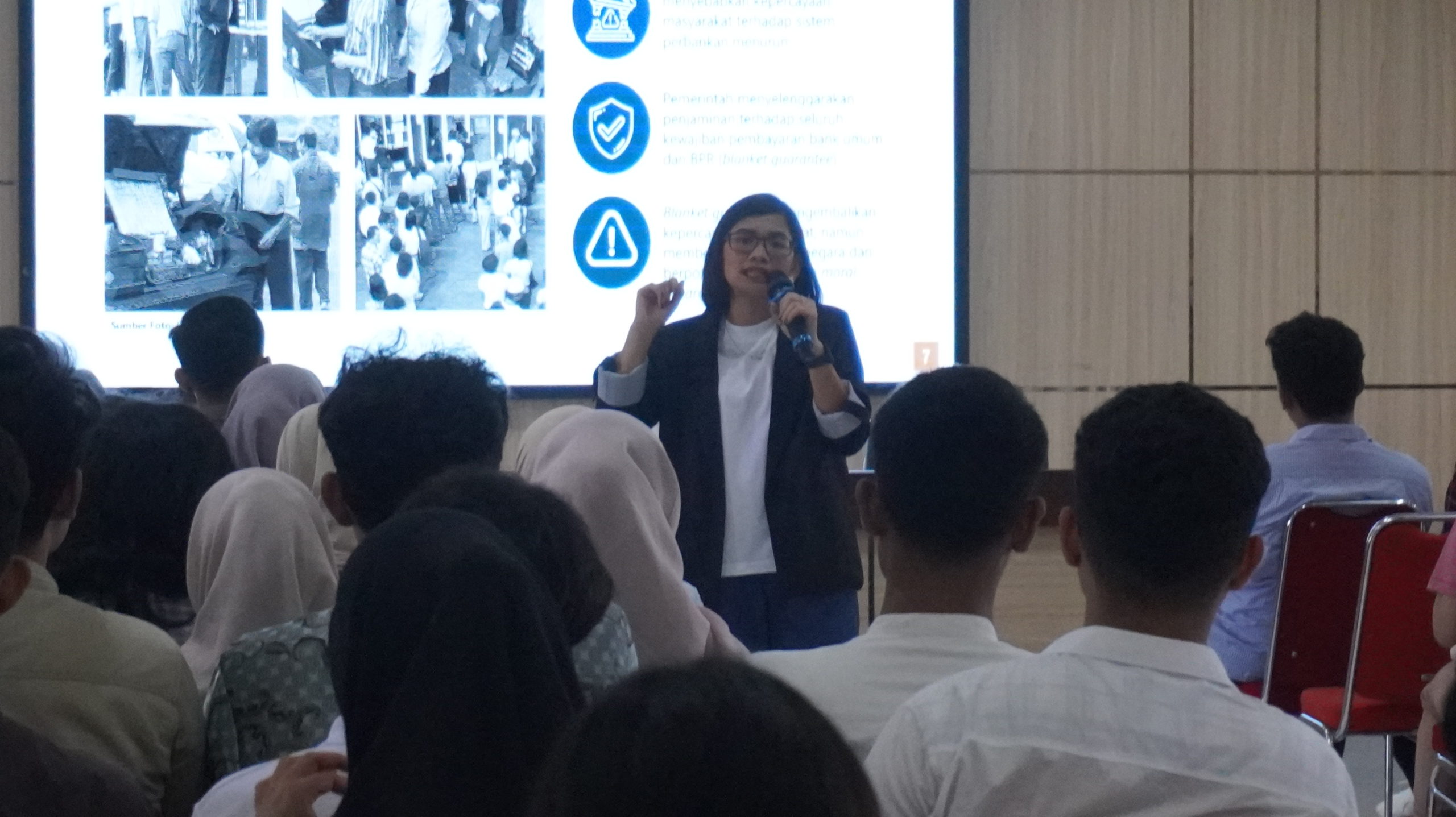 Mahasiswa FEB UNS Dalami Stabilitas Sistem Keuangan bersama Lembaga Penjamin Simpanan