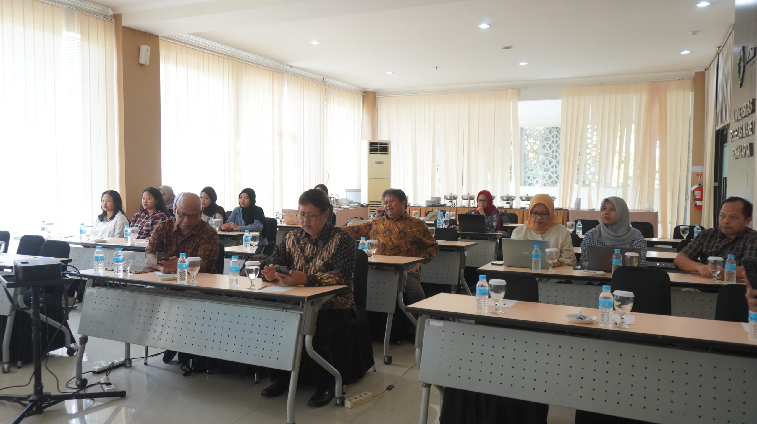 Fiscal Corner FEB UNS dan Kementerian Keuangan Gelar Workshop Pengayaan Materi Modul Perencanaan Pembangunan dan Penganggaran
